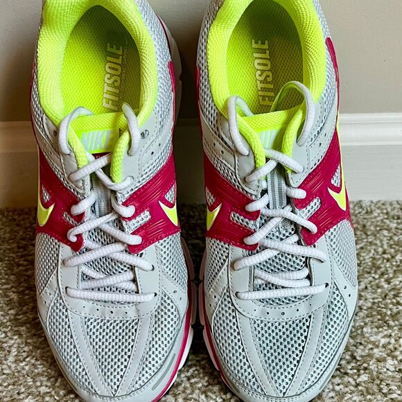 Women's Nike Pegasus 27 Running Shoes, Size 8.5 - Picture 1 of 5